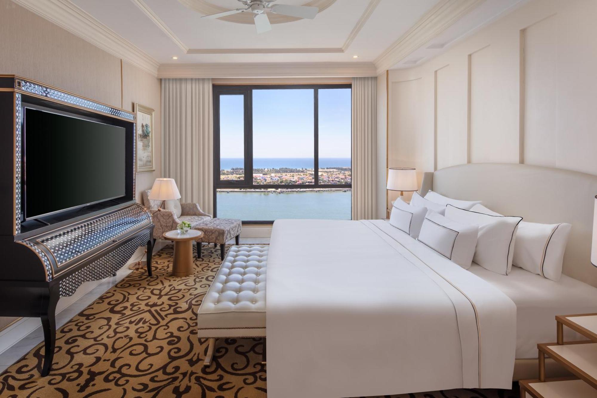 Melia Vinpearl Quang Binh Hotel Донг Хой Екстериор снимка