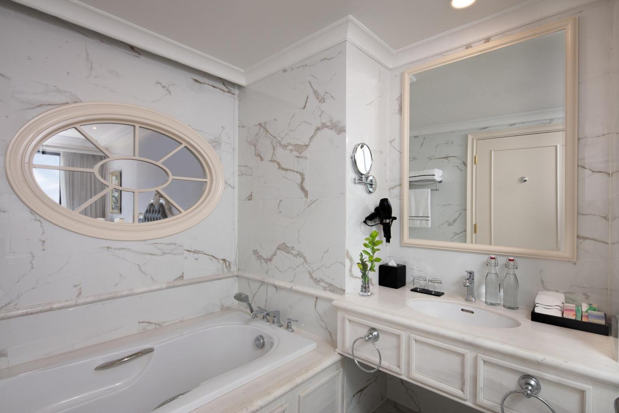 Melia Vinpearl Quang Binh Hotel Донг Хой Екстериор снимка