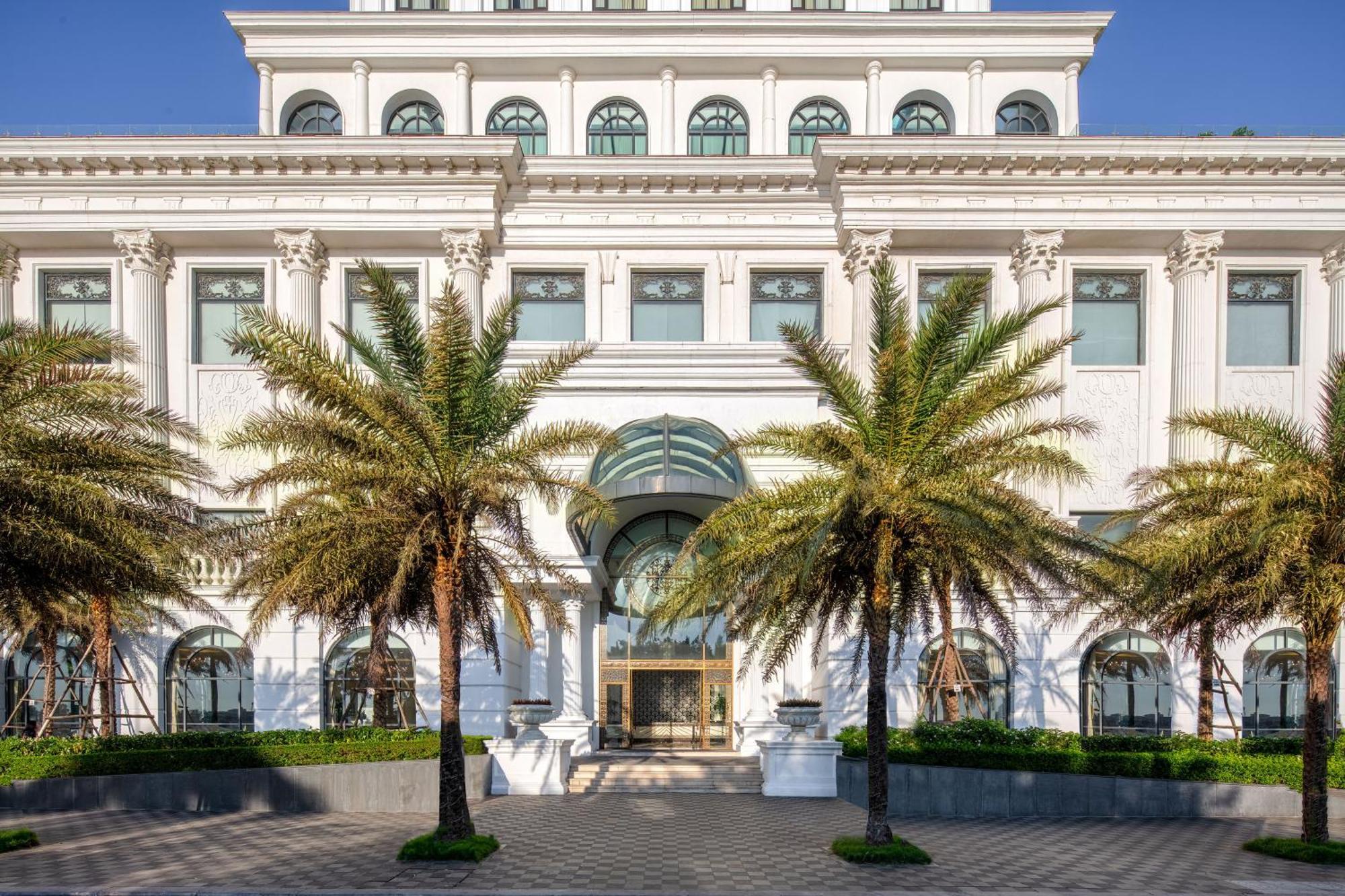 Melia Vinpearl Quang Binh Hotel Донг Хой Екстериор снимка