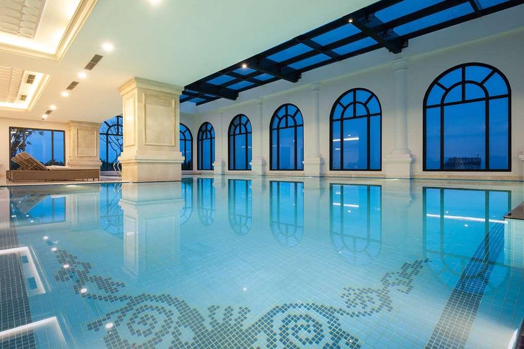 Melia Vinpearl Quang Binh Hotel Донг Хой Екстериор снимка